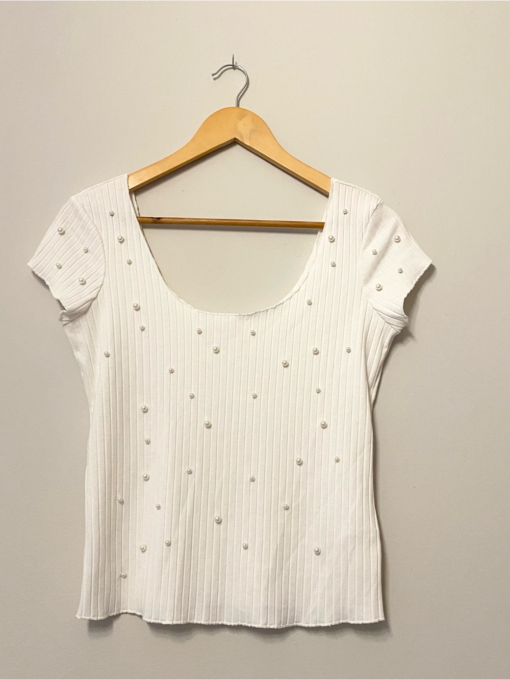 Dex Pearl Embellished Ribbed Knit Scoop Neck Top White Medium